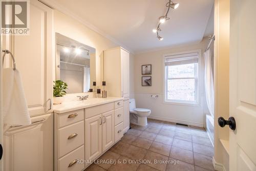 119 Glenforest Road, Toronto, ON - Indoor Photo Showing Bathroom