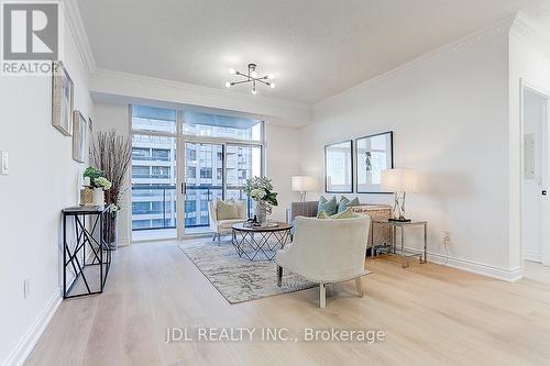 1709 - 880 Grandview Way, Toronto, ON - Indoor Photo Showing Dining Room