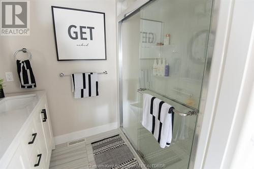 296 Davies Street East, Dresden, ON - Indoor Photo Showing Bathroom