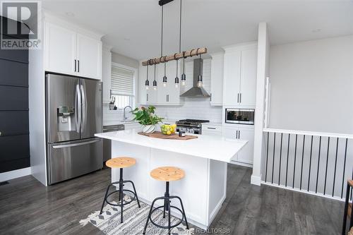 296 Davies Street East, Dresden, ON - Indoor Photo Showing Kitchen With Upgraded Kitchen