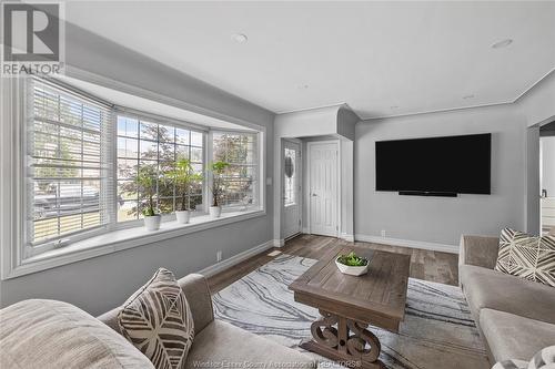 3151 Dandurand, Windsor, ON - Indoor Photo Showing Living Room