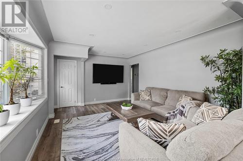 3151 Dandurand, Windsor, ON - Indoor Photo Showing Living Room