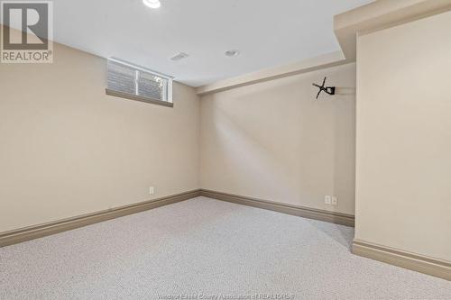 16 Wisteria Lane, Kingsville, ON - Indoor Photo Showing Other Room