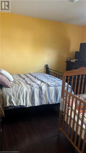 834 Shelborne Street, London, ON - Indoor Photo Showing Bedroom