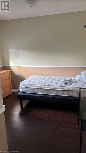 834 Shelborne Street, London, ON - Indoor Photo Showing Bedroom