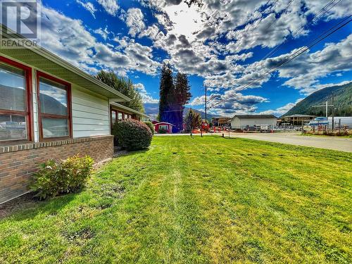 901 Riverside Avenue, Sicamous, BC - Outdoor With View