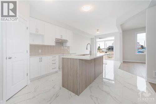 161 Invention Boulevard, Ottawa, ON - Indoor Photo Showing Kitchen