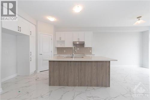 161 Invention Boulevard, Ottawa, ON - Indoor Photo Showing Kitchen