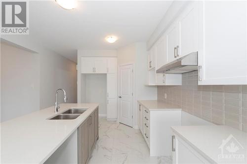 161 Invention Boulevard, Ottawa, ON - Indoor Photo Showing Kitchen With Double Sink