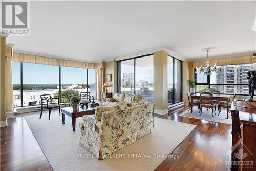 503 - 40 Boteler Street, Ottawa, ON - Indoor Photo Showing Living Room