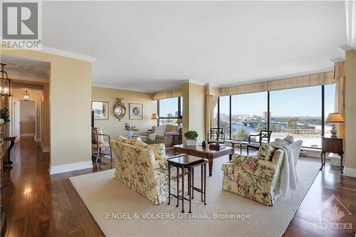 503 - 40 Boteler Street, Ottawa, ON - Indoor Photo Showing Living Room