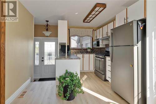 385 Labine Street, Azilda, ON - Indoor Photo Showing Kitchen