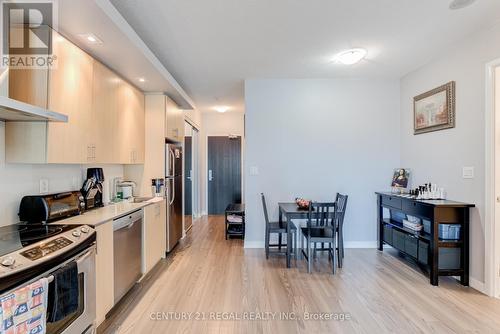 1621 - 165 Legion Road, Toronto, ON - Indoor Photo Showing Kitchen