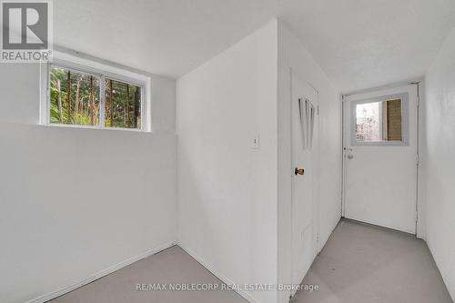 23 Kanarick Crescent, Toronto, ON - Indoor Photo Showing Other Room