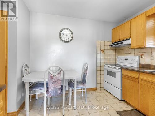 79 Cuffley Crescent S, Toronto, ON - Indoor Photo Showing Kitchen