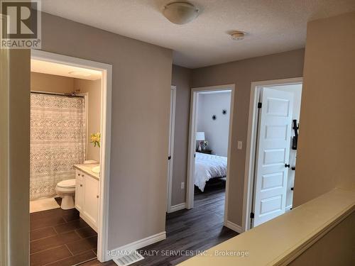 E - 237 Rachel Crescent, Kitchener, ON - Indoor Photo Showing Bathroom