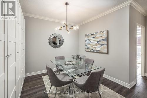 407 - 2 Edith Drive, Toronto, ON - Indoor Photo Showing Dining Room