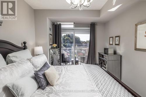 407 - 2 Edith Drive, Toronto, ON - Indoor Photo Showing Bedroom