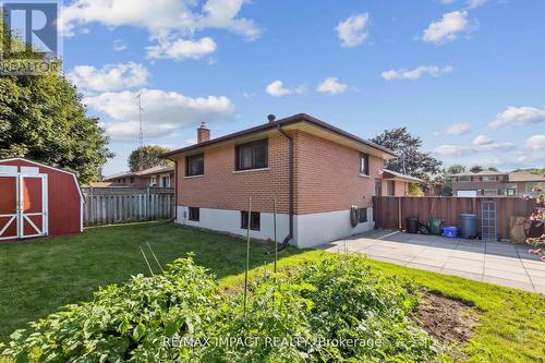 305 Poplar Street, Oshawa (Donevan), ON - Outdoor