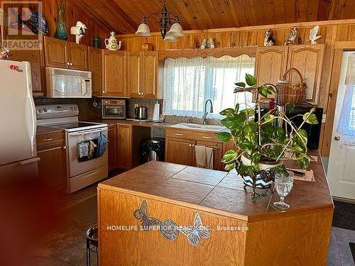 38 Fidlar Court W, Marmora And Lake, ON - Indoor Photo Showing Kitchen