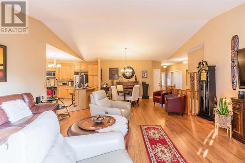 24 Cody Point Ct, Sault Ste. Marie, ON - Indoor Photo Showing Living Room