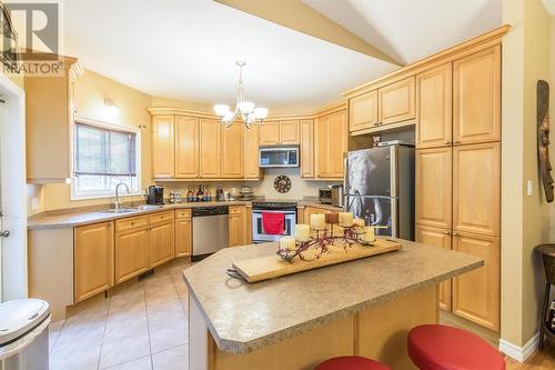 24 Cody Point Ct, Sault Ste. Marie, ON - Indoor Photo Showing Kitchen With Double Sink