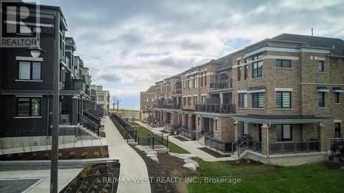 A - 31A Lookout Drive, Clarington, ON - Outdoor With Facade