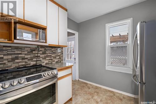 111 22Nd Street E, Prince Albert, SK - Indoor Photo Showing Kitchen