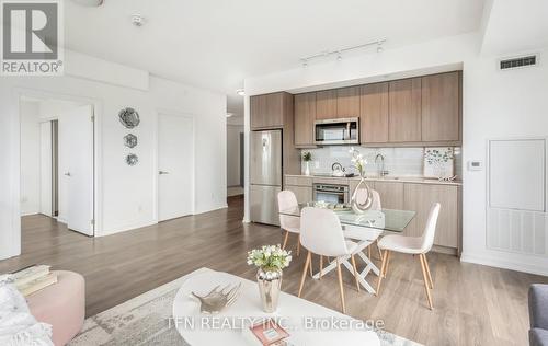 1105 - 36 Forest Manor Road, Toronto, ON - Indoor