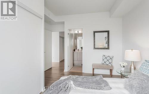 1105 - 36 Forest Manor Road, Toronto, ON - Indoor Photo Showing Bedroom