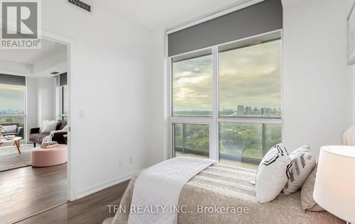 1105 - 36 Forest Manor Road, Toronto, ON - Indoor Photo Showing Bedroom