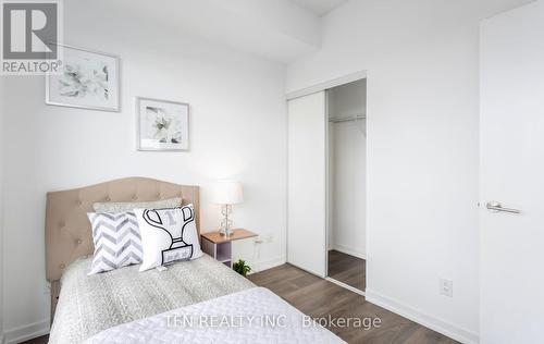 1105 - 36 Forest Manor Road, Toronto, ON - Indoor Photo Showing Bedroom