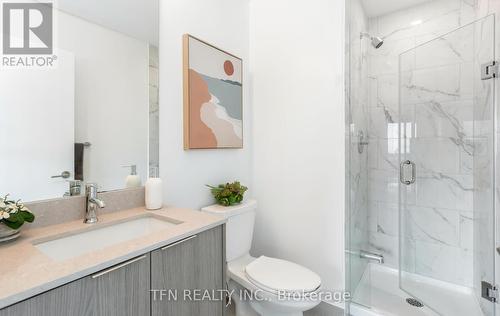 1105 - 36 Forest Manor Road, Toronto, ON - Indoor Photo Showing Bathroom