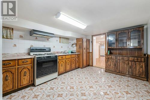 333 Concord Avenue, Toronto, ON - Indoor Photo Showing Kitchen