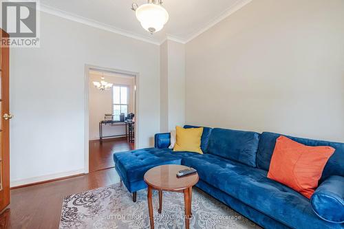 333 Concord Avenue, Toronto, ON - Indoor Photo Showing Living Room