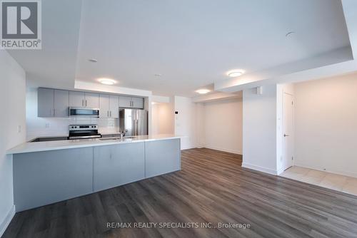 13 - 195 Veterans Drive, Brampton, ON - Indoor Photo Showing Kitchen