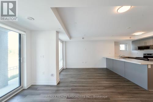 13 - 195 Veterans Drive, Brampton, ON - Indoor Photo Showing Kitchen