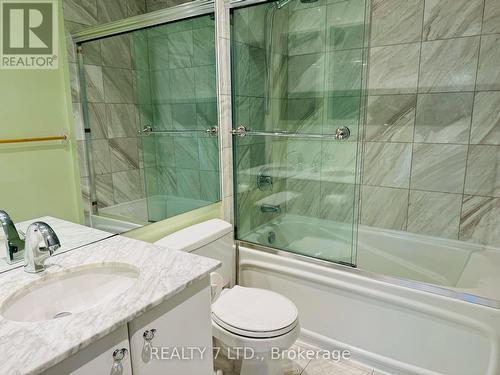 208 - 2083 Lake Shore Boulevard W, Toronto, ON - Indoor Photo Showing Bathroom