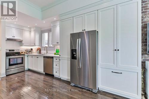 56 Rockcliffe Boulevard, Toronto, ON - Indoor Photo Showing Kitchen