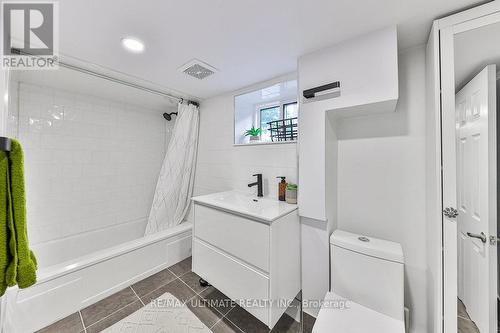 56 Rockcliffe Boulevard, Toronto, ON - Indoor Photo Showing Bathroom