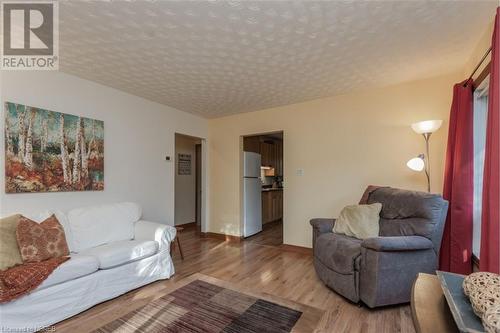 25 Ritchie Avenue, North Bay, ON - Indoor Photo Showing Living Room