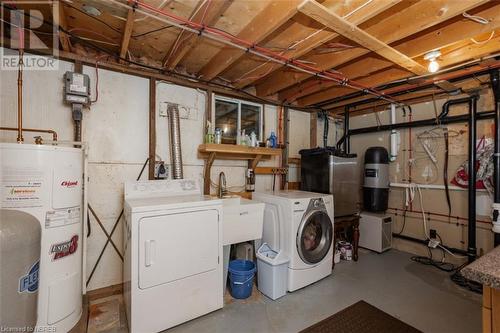 25 Ritchie Avenue, North Bay, ON - Indoor Photo Showing Laundry Room