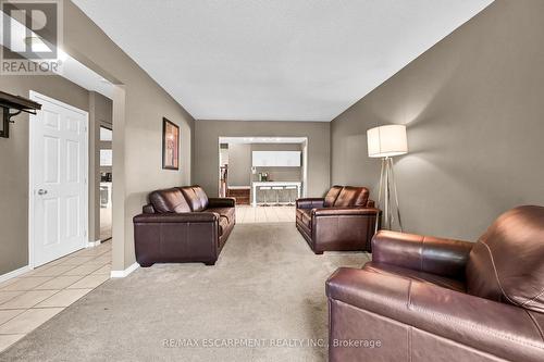 5 Ridell Crescent, Hamilton, ON - Indoor Photo Showing Living Room