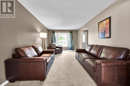 5 Ridell Crescent, Hamilton, ON - Indoor Photo Showing Living Room