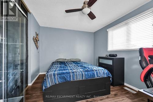 5 Ridell Crescent, Hamilton, ON - Indoor Photo Showing Bedroom