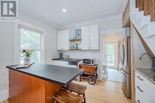 35 - 37 Powell Street W, Guelph, ON - Indoor Photo Showing Kitchen