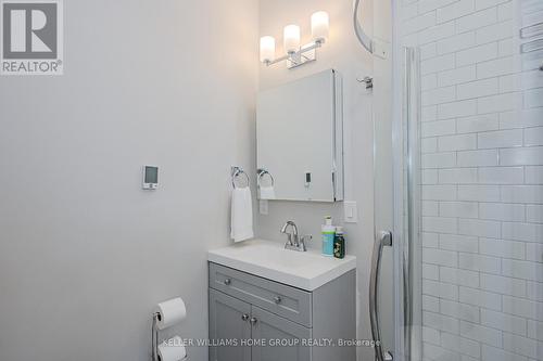 35 - 37 Powell Street W, Guelph, ON - Indoor Photo Showing Bathroom