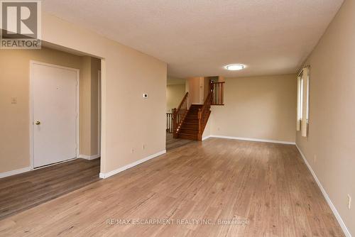 15 Broughton Avenue, Hamilton, ON - Indoor Photo Showing Other Room