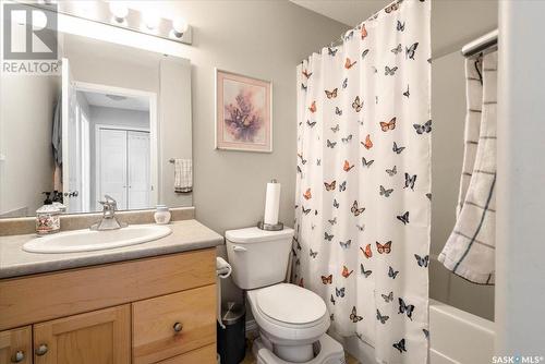 12 4425 Nicurity Drive, Regina, SK - Indoor Photo Showing Bathroom