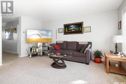 12 4425 Nicurity Drive, Regina, SK - Indoor Photo Showing Living Room